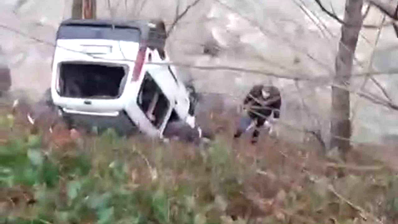 Rize’de kamyonet dereye yuvarlandı: 1 ölü, 1 yaralı