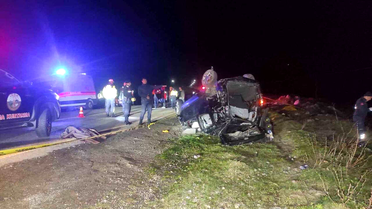 Rize’de otomobil takla attı: 3 ölü, 2 yaralı