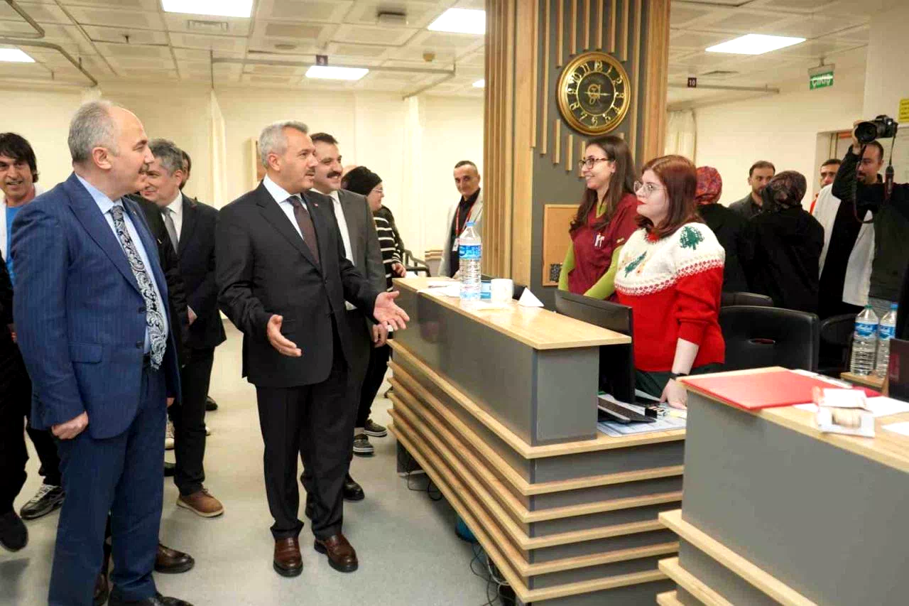 Rize protokolünden yeni yıla çalışarak girenlere ziyaret