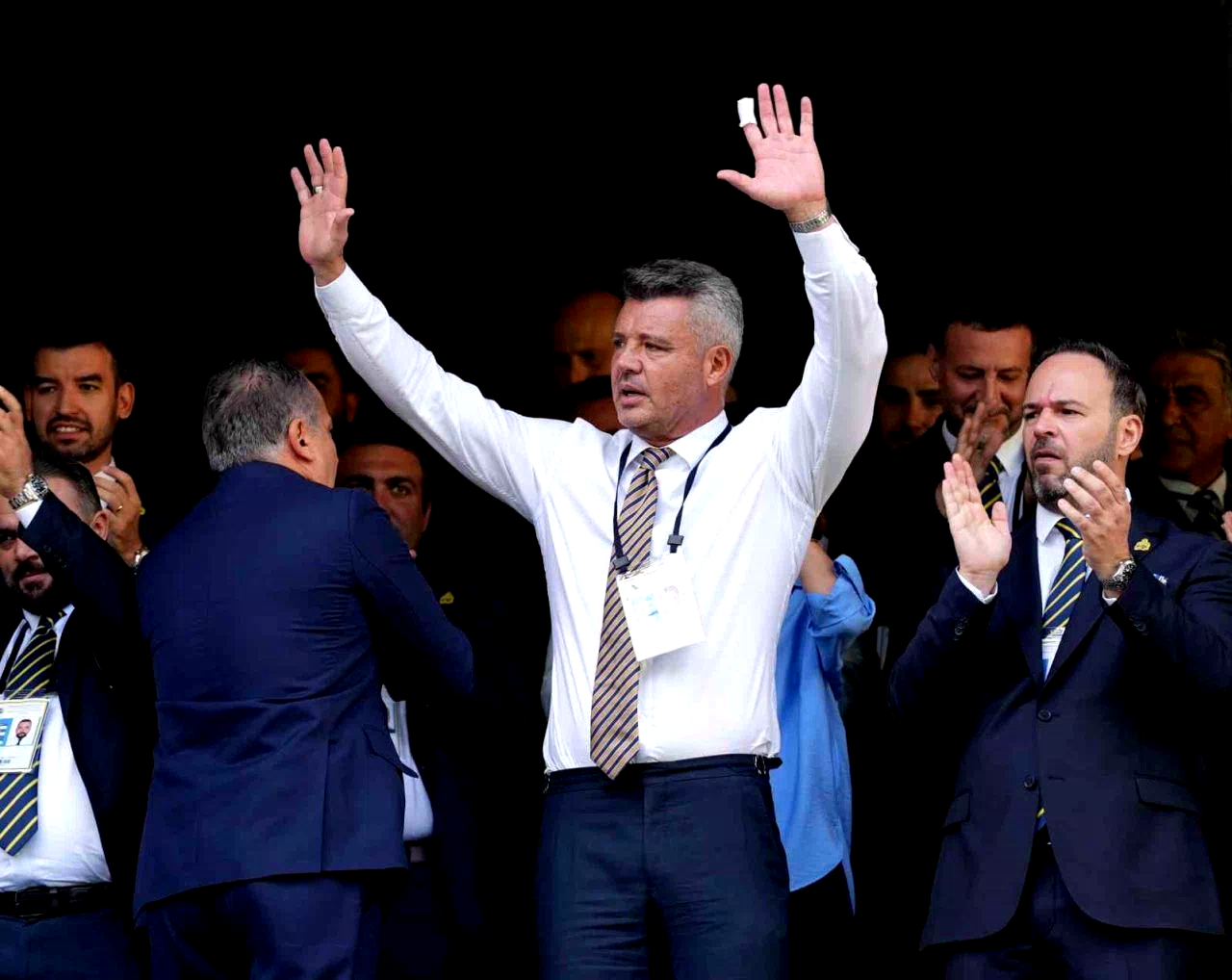 Sadettin Saran, Fenerbahçe’nin 38. başkanı oldu