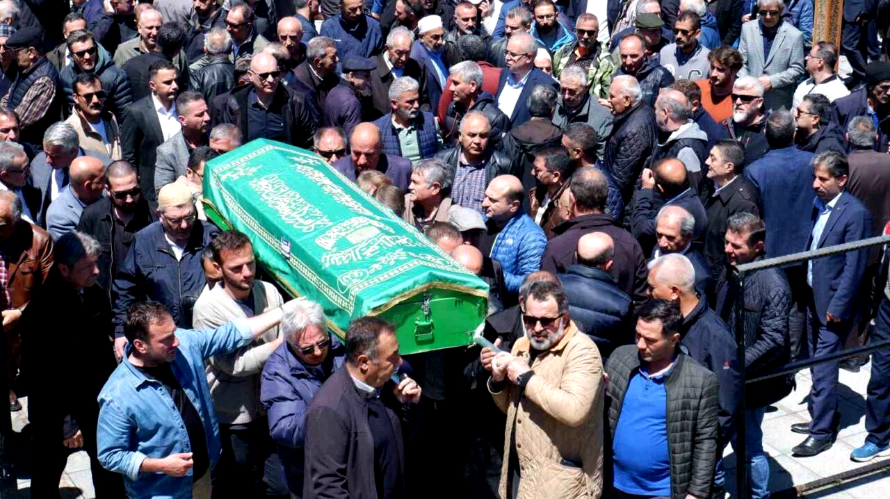 Sadrettin Haşıloğlu dualarla uğurlandı