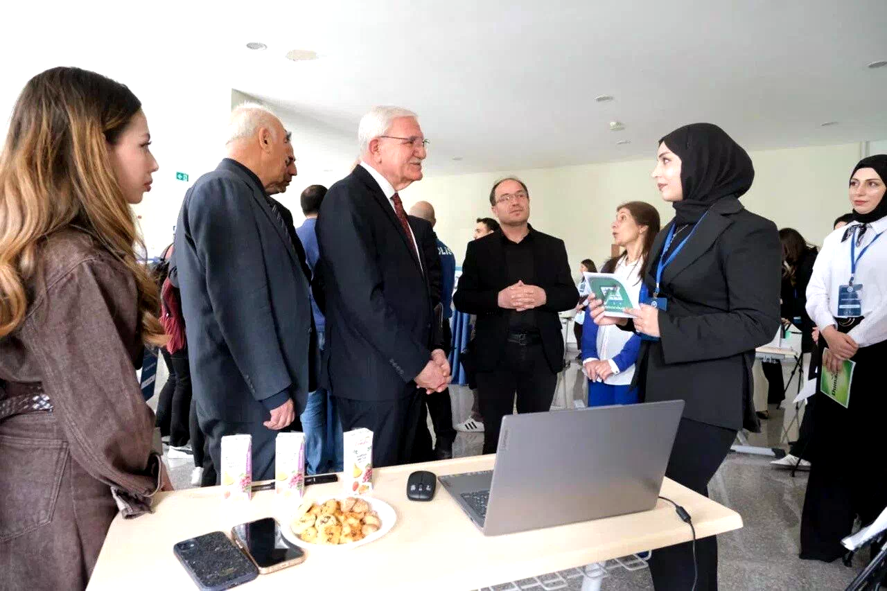 Sağlık Yönetimi öğrencileri projelerini tanıttı