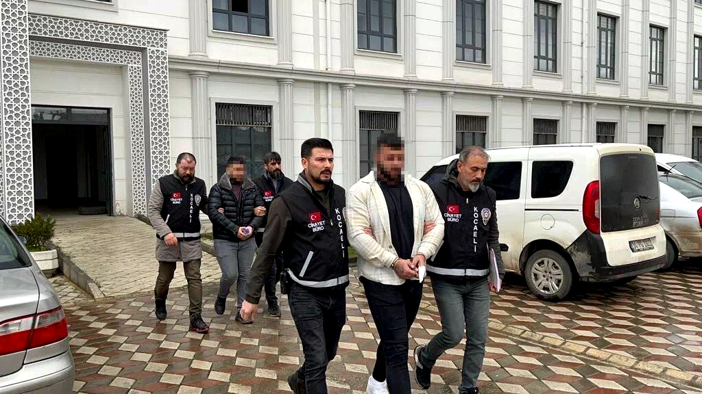 Sahildeki tartışma cinayetle bitmişti: 2 sanık beraat etti, 1 sanığa 5 yıl 6 ay hapis