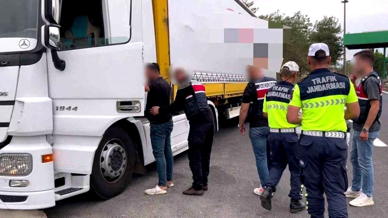 Sakarya’da 1 buçuk milyon TL’lik tütün operasyonu