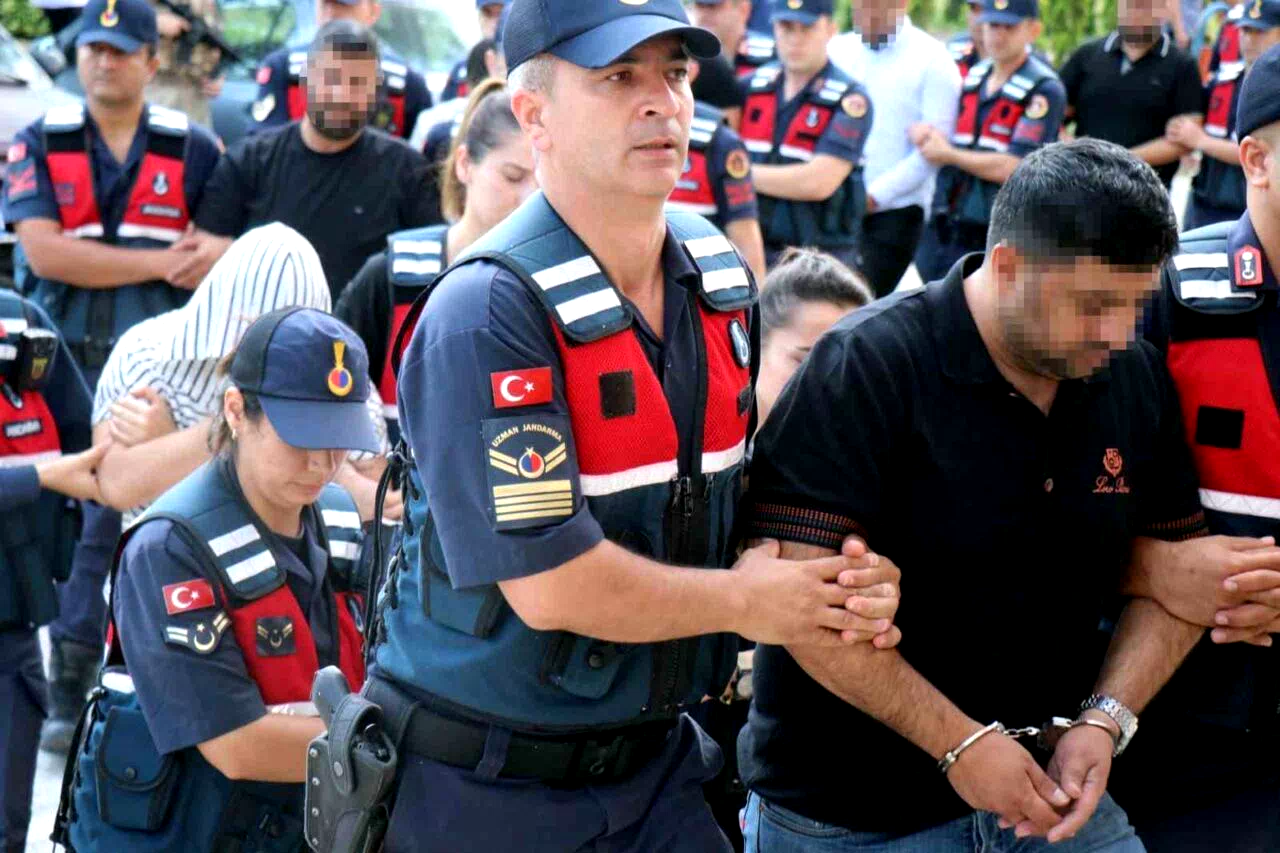 Sakarya’da araç dolandırıcılığı operasyonunda 6 tutuklama