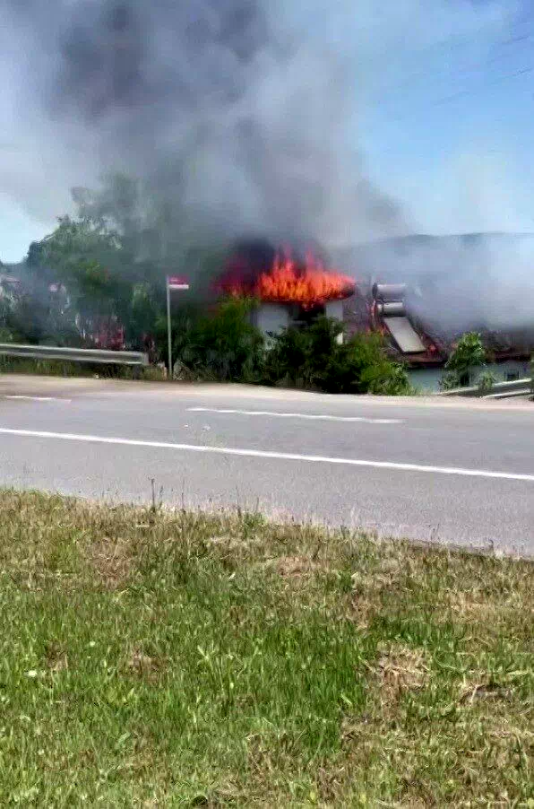 Sakarya’da bir ev alev topuna döndü