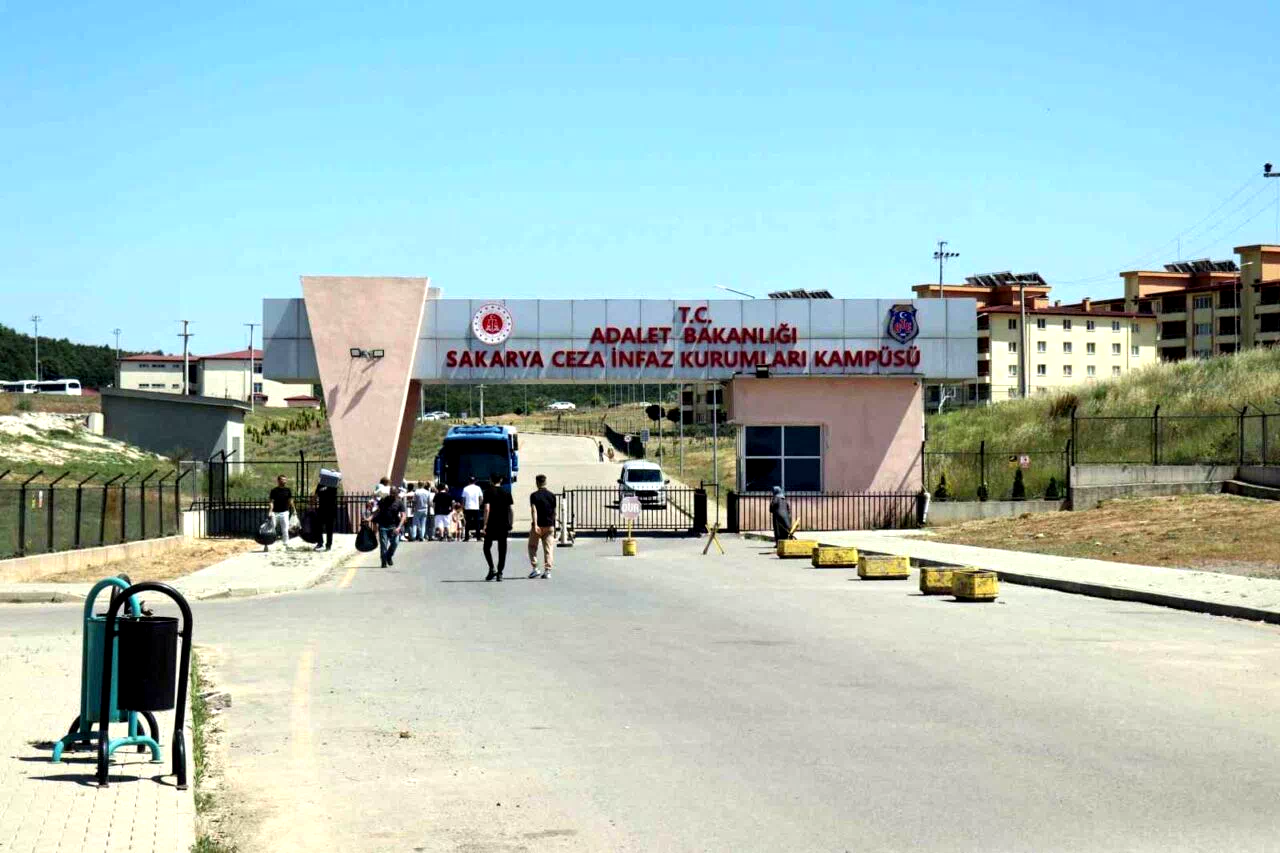 Sakarya’da cezaevinde 2 mahkum intihar etti