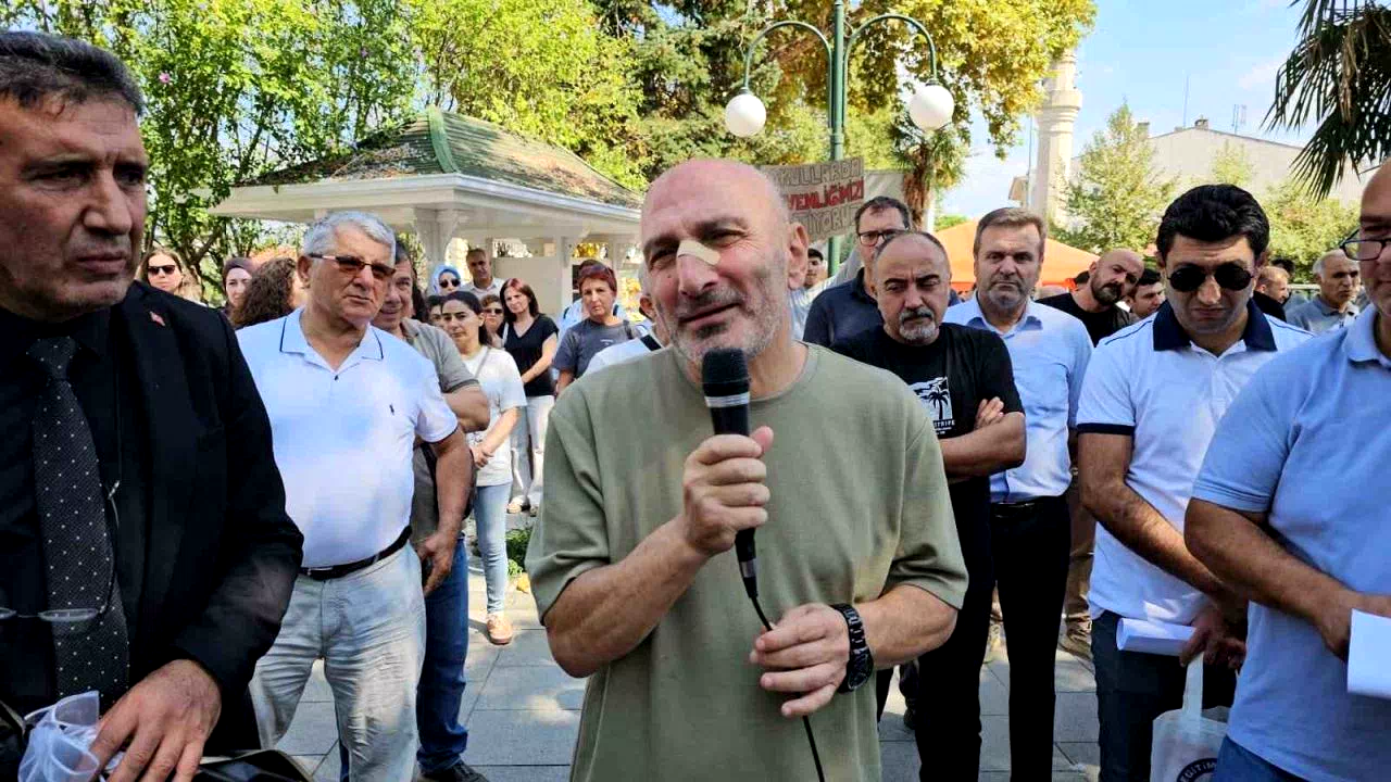 Sakarya’da darbedilen öğretmen için destek açıklaması yapıldı