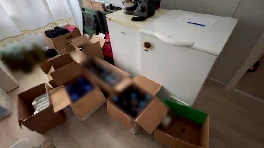Sakarya’da kaçak içki operasyonu: Bidon bidon sahte alkol ele geçirildi