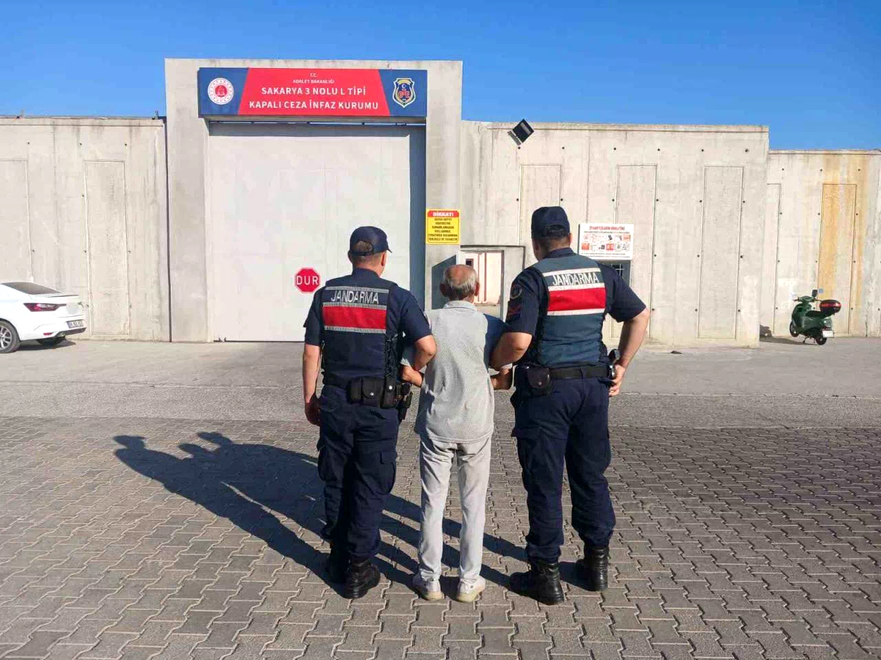 Sakarya’da uyuşturucu operasyonu: 1 tutuklama