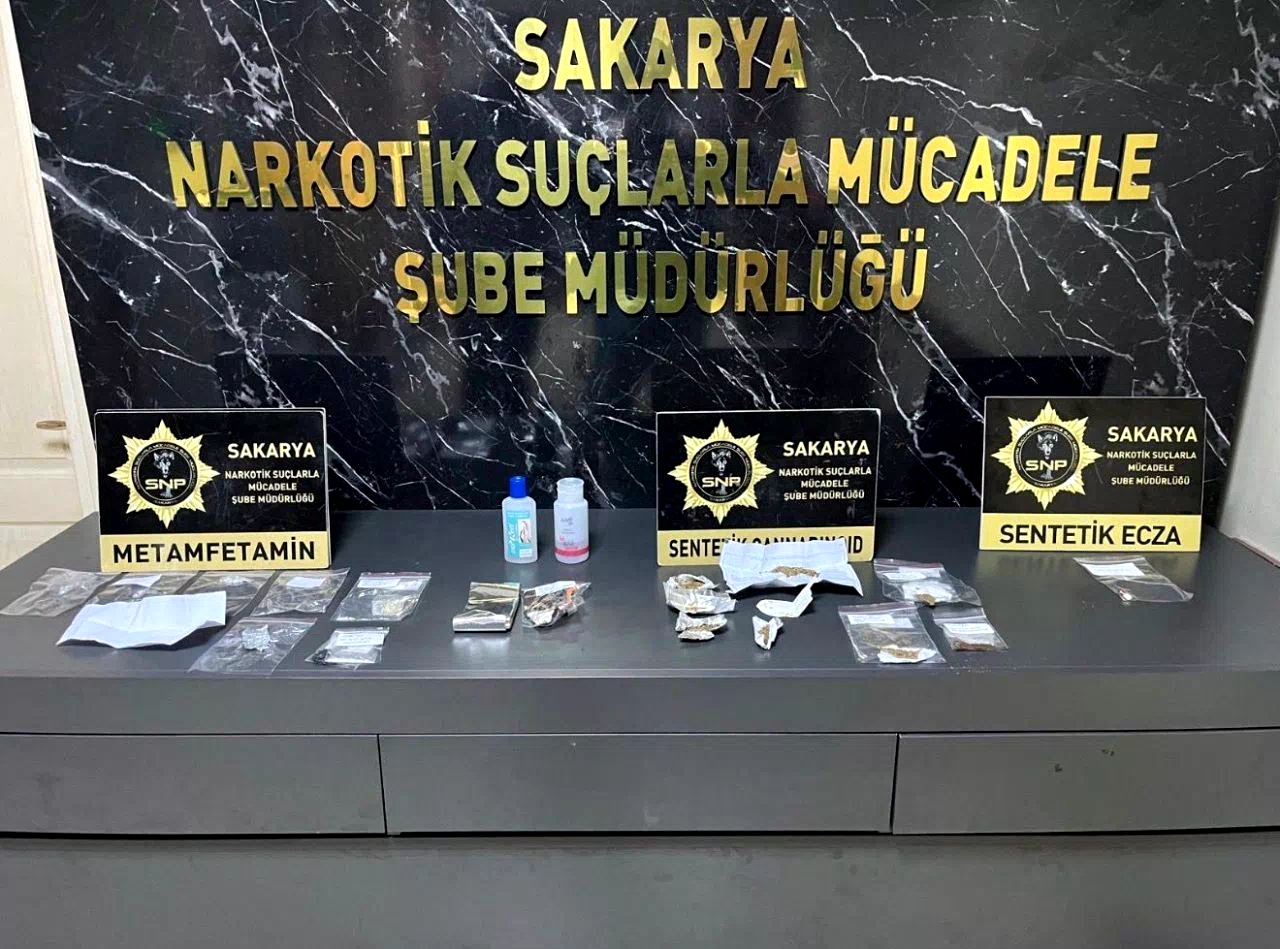 Sakarya Emniyeti zehir tacirlerine göz açtırmıyor: 7 gözaltı