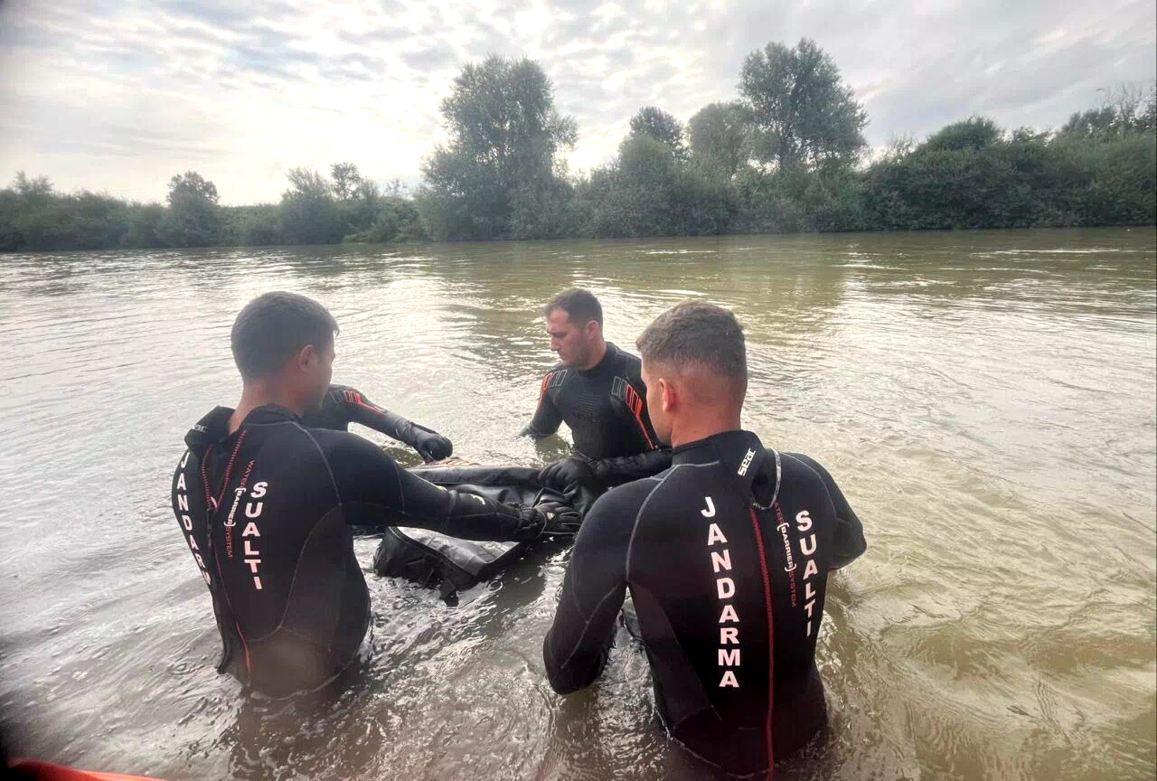 Sakarya Nehri’ne düştüğü öne sürülen gencin cansız bedeni 3 gün sonra bulundu