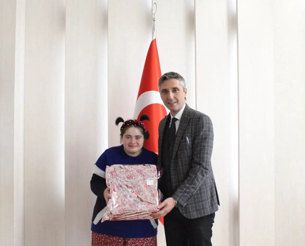 Şampiyonada başarı elde eden özel öğrenciler ödüllendirildi