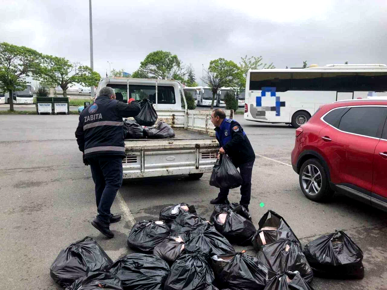 Samsun’da uygunsuz şartlarda taşınan 500 kilo iç yağına el konuldu