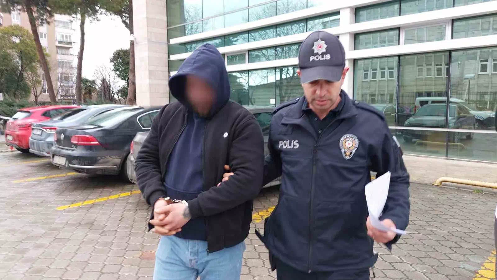 Samsun’da Yol Vermeme Tartışması: Tabancayla Ateş Açtı, Tutuklandı