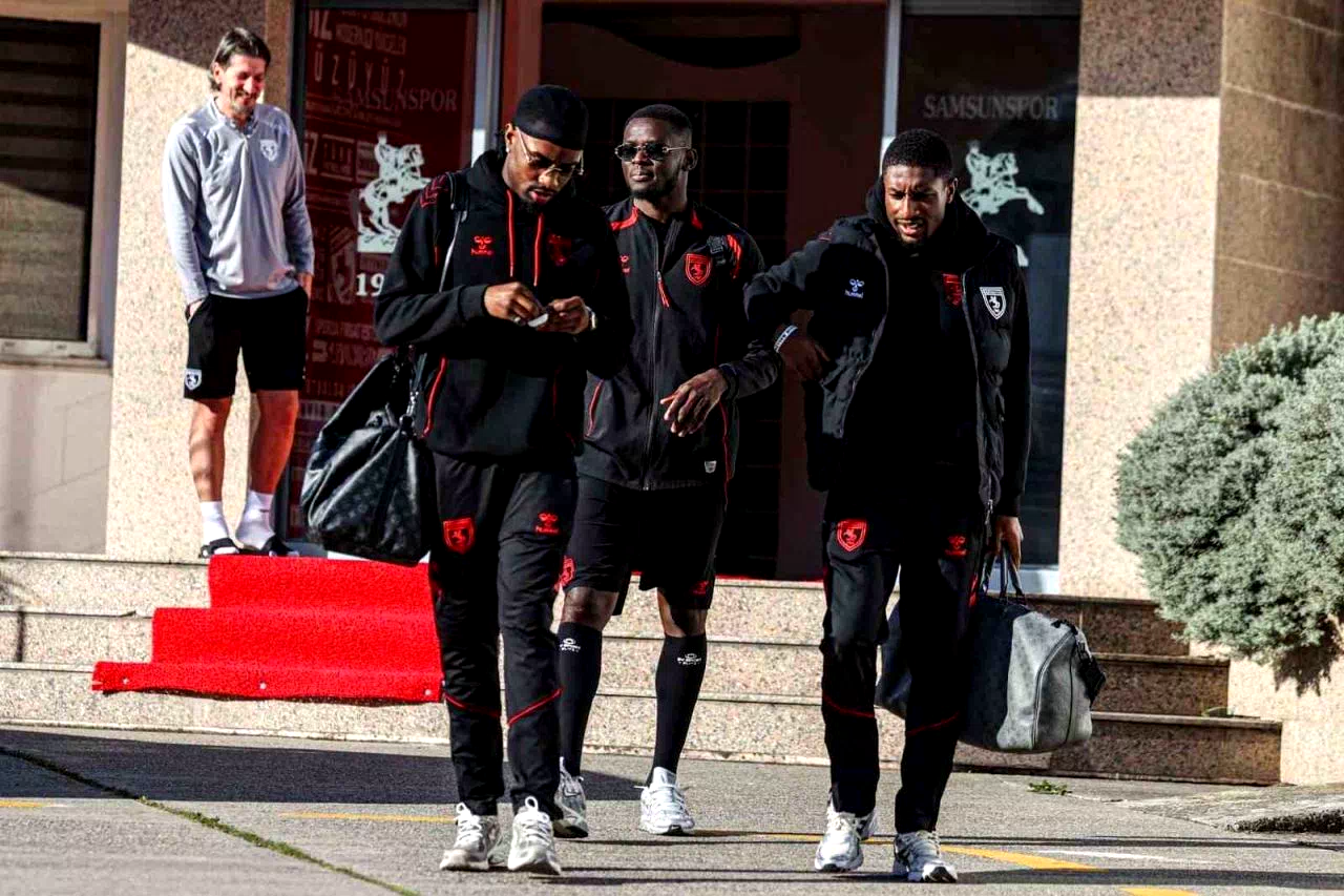Samsunspor, Süper Kupa yarı finali için Adana’ya gitti