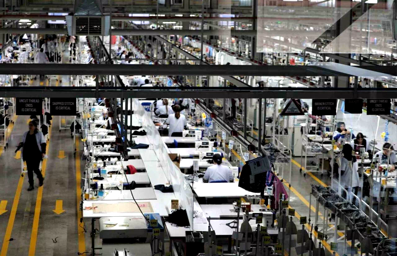 Sanayi üretimi yıllık yüzde 3,3 arttı