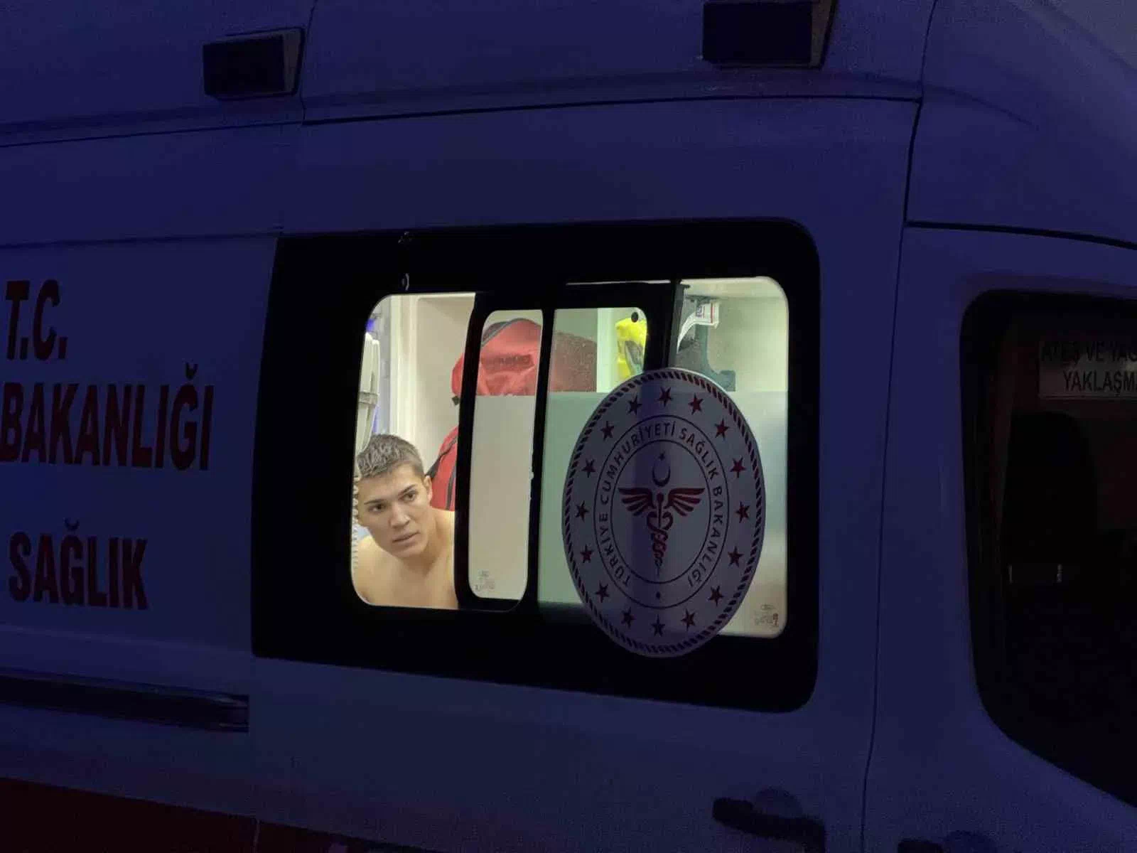 Sapanca Gölü’nde Kano Alabora Oldu: 1 Kişi Kayıp!
