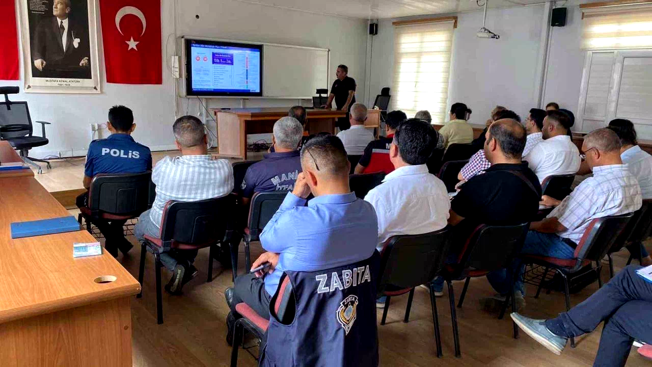 Sarıgöl’de afete hazırlık eğitimi verildi