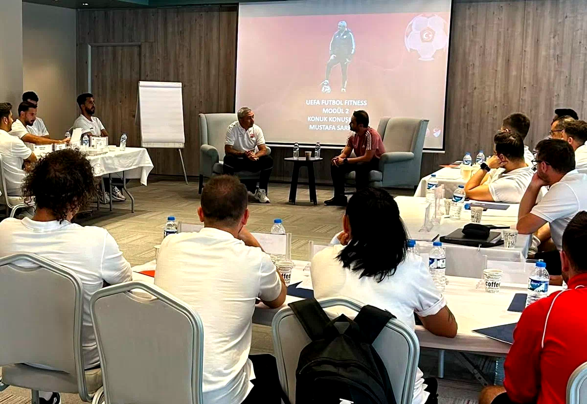 Sarıgül, UEFA Fitness B-1 Kursunda tecrübelerini paylaştı