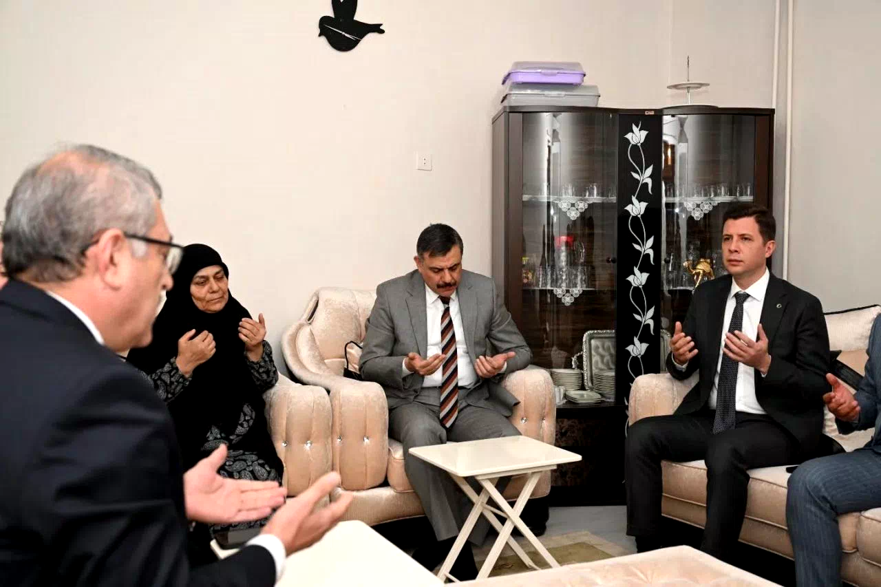 Şehit annesine vefa