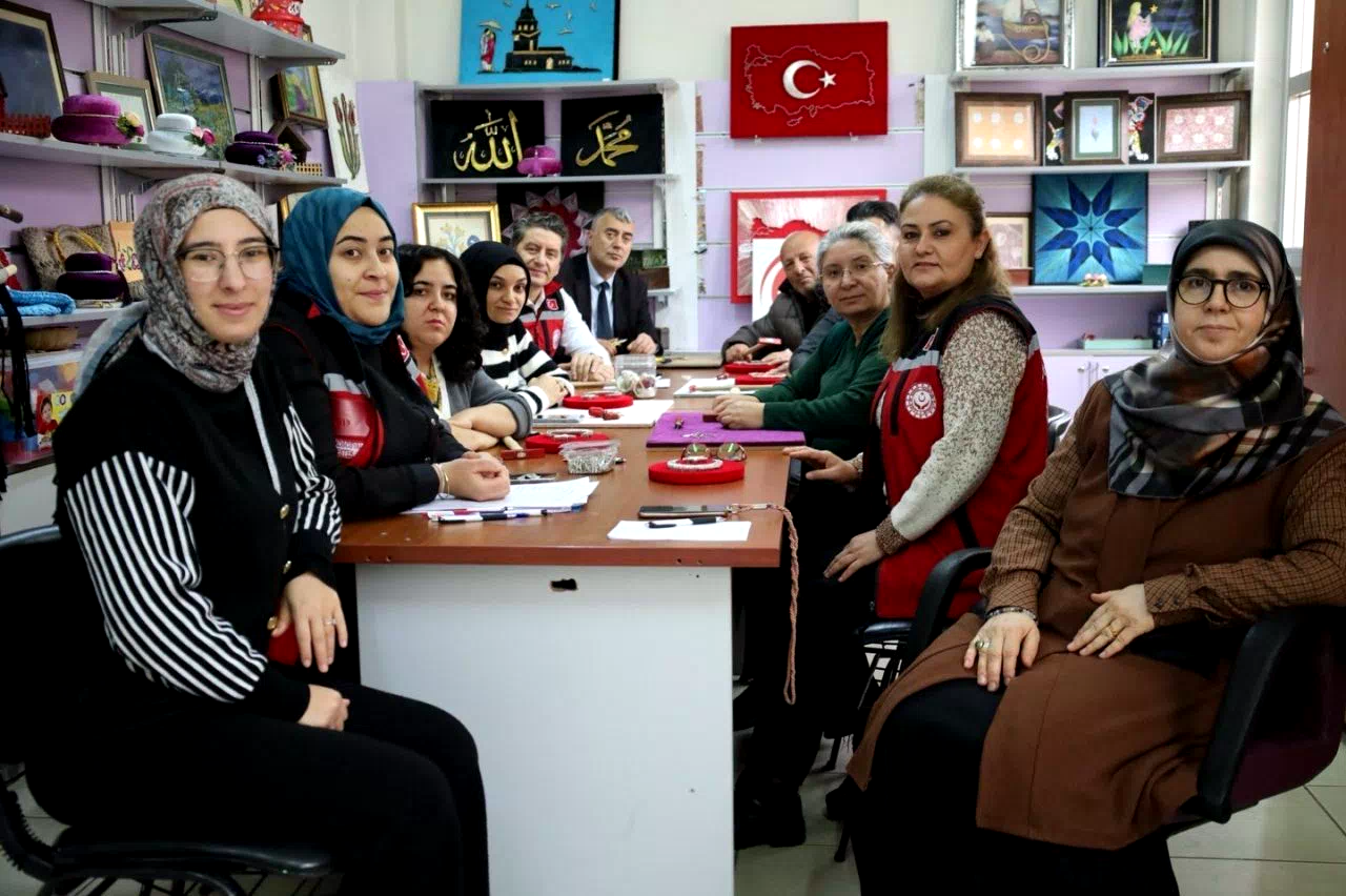 Şehit yakınları ve gaziler “filografi” sanatıyla buluşuyor
