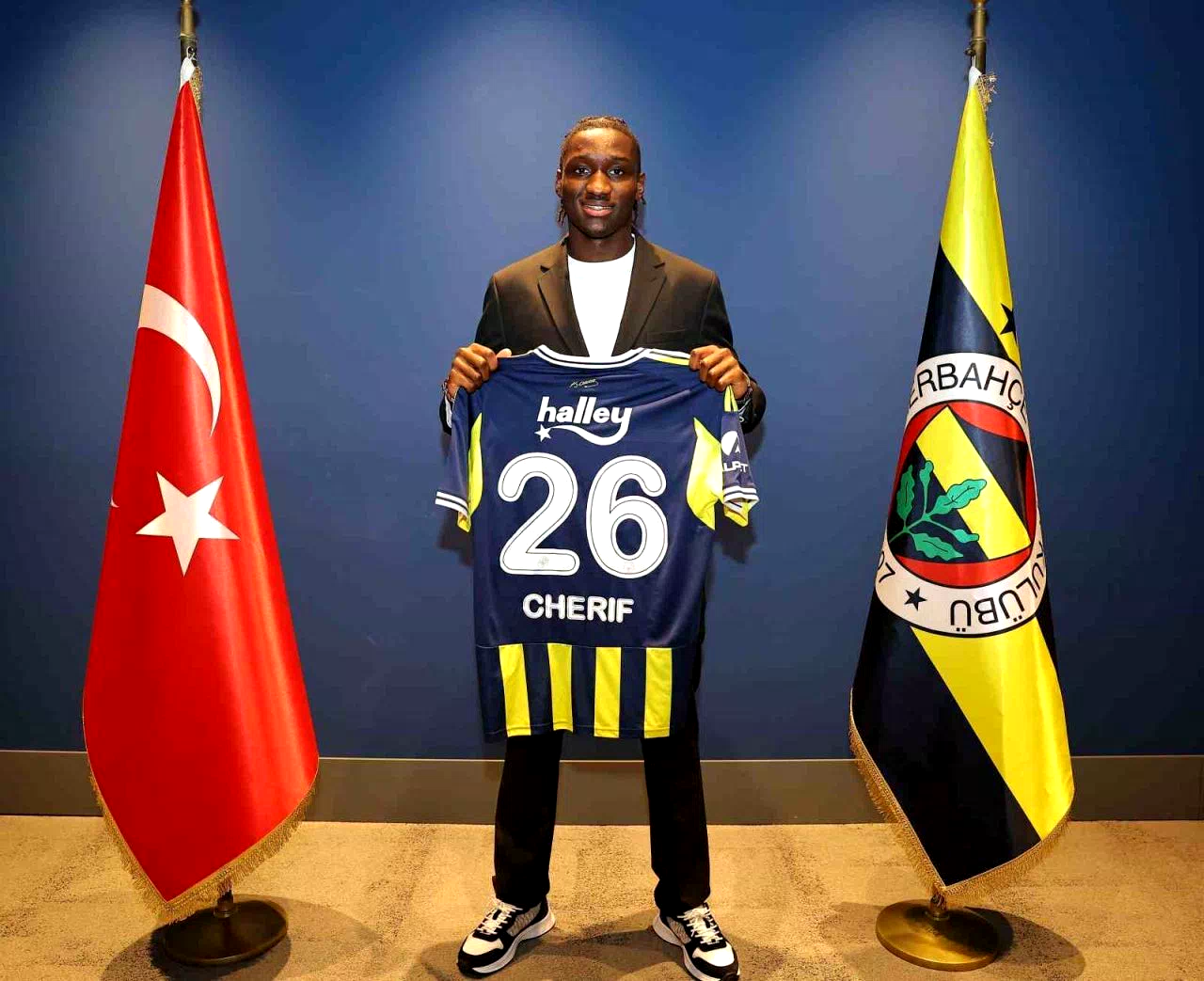 Sidiki Cherif, Fenerbahçe’nin 6. Fransız oyuncusu oldu