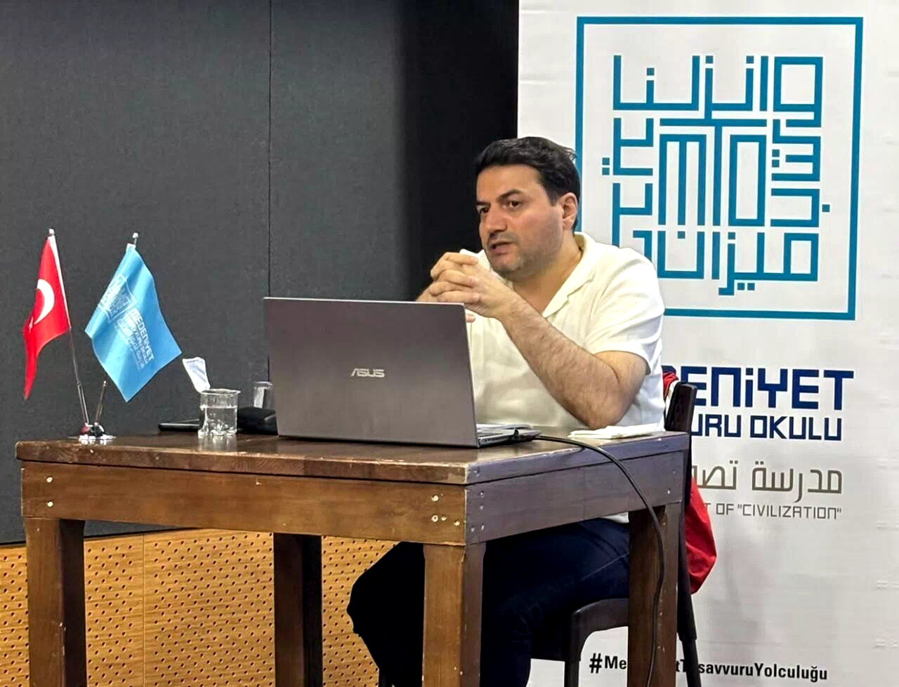 “Şiir Nesnesi” programında buluştular