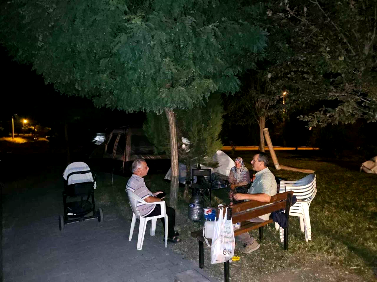 Sındırgı’da deprem sonrası artçılar sürüyor