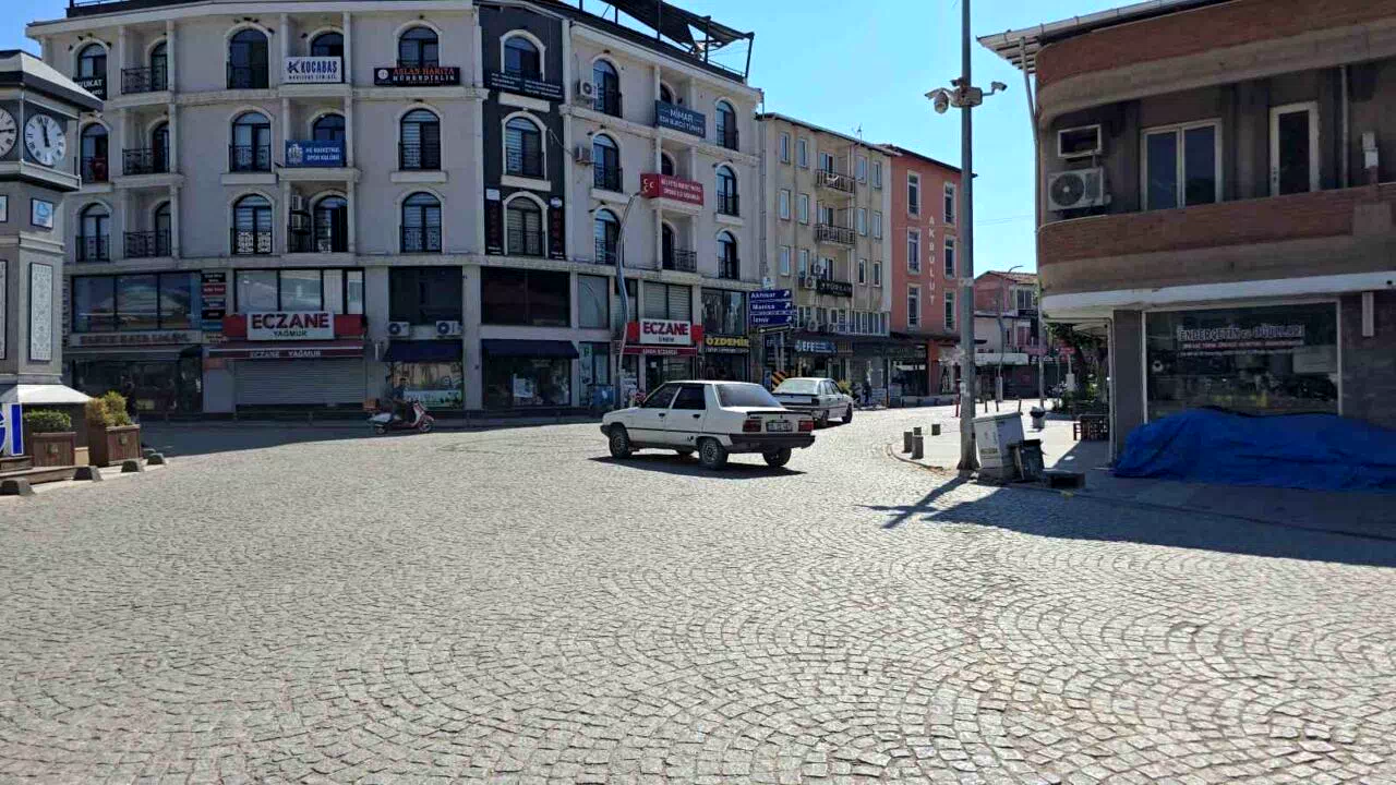 Sındırgı’da deprem