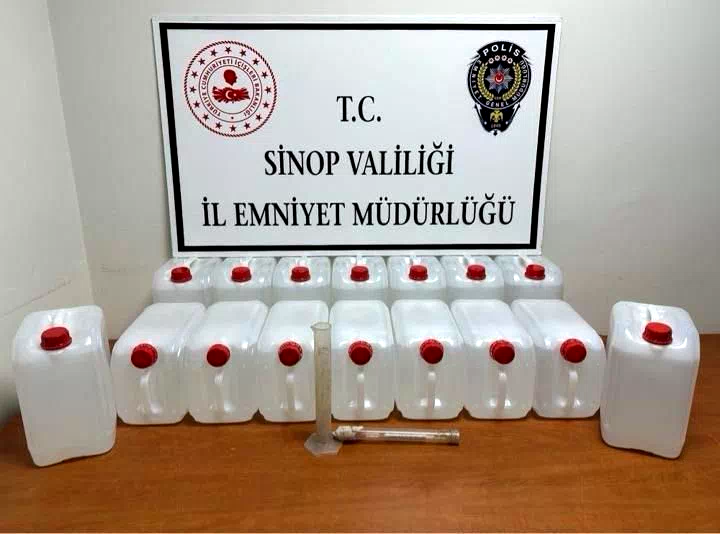 Sinop’ta 2025 yılında 2 bin 400 litre sahte alkol ele geçirildi