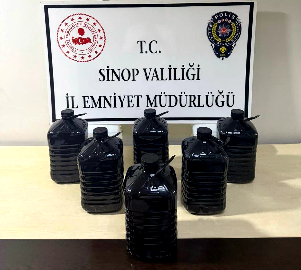 Sinop’ta 30 litre etil alkol ele geçirildi