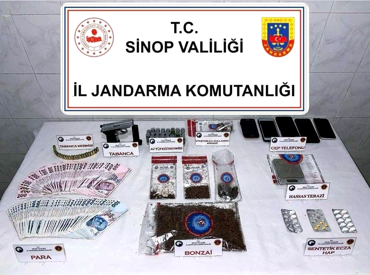 Sinop’ta jandarmadan uyuşturucu tacirlerine darbe