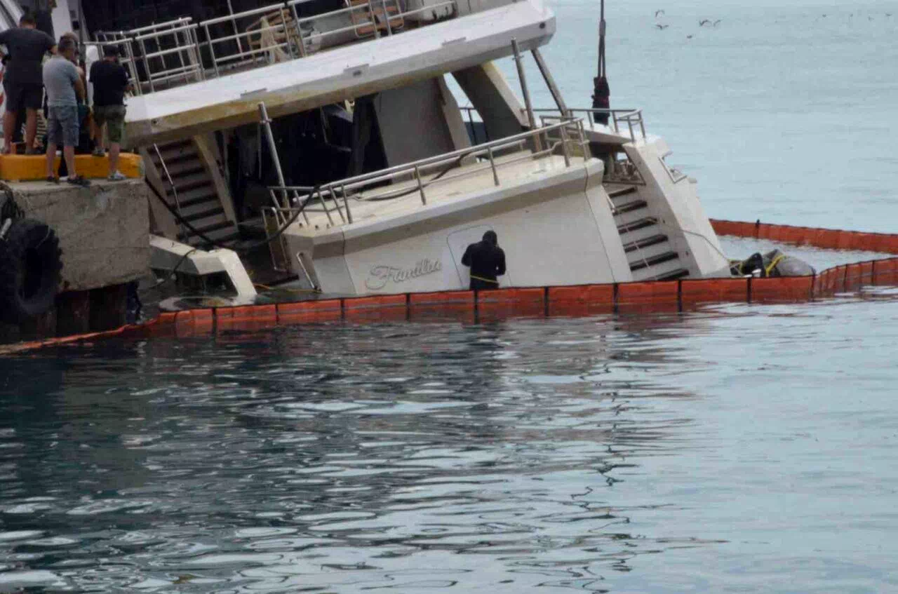 Sinop’ta yan yatan lüks yatta kurtarma mesaisi