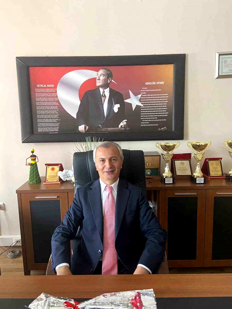 Sıtkı Toksoy 15 Temmuz’da baba ocağı Oltu’da
