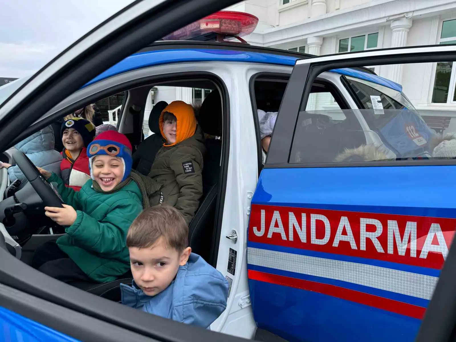 Sivas Jandarmadan Altınyayla’da Öğrencilere Güvenlik Eğitimi