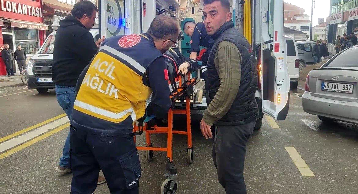 Sivas’ta asansör boşluğuna düşen kadın yaralandı