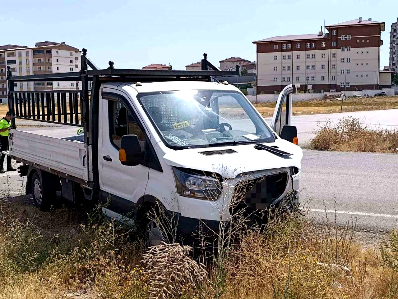 Sivas’ta kamyonet ile otomobil çarpıştı: 3’ü çocuk 6 yaralı
