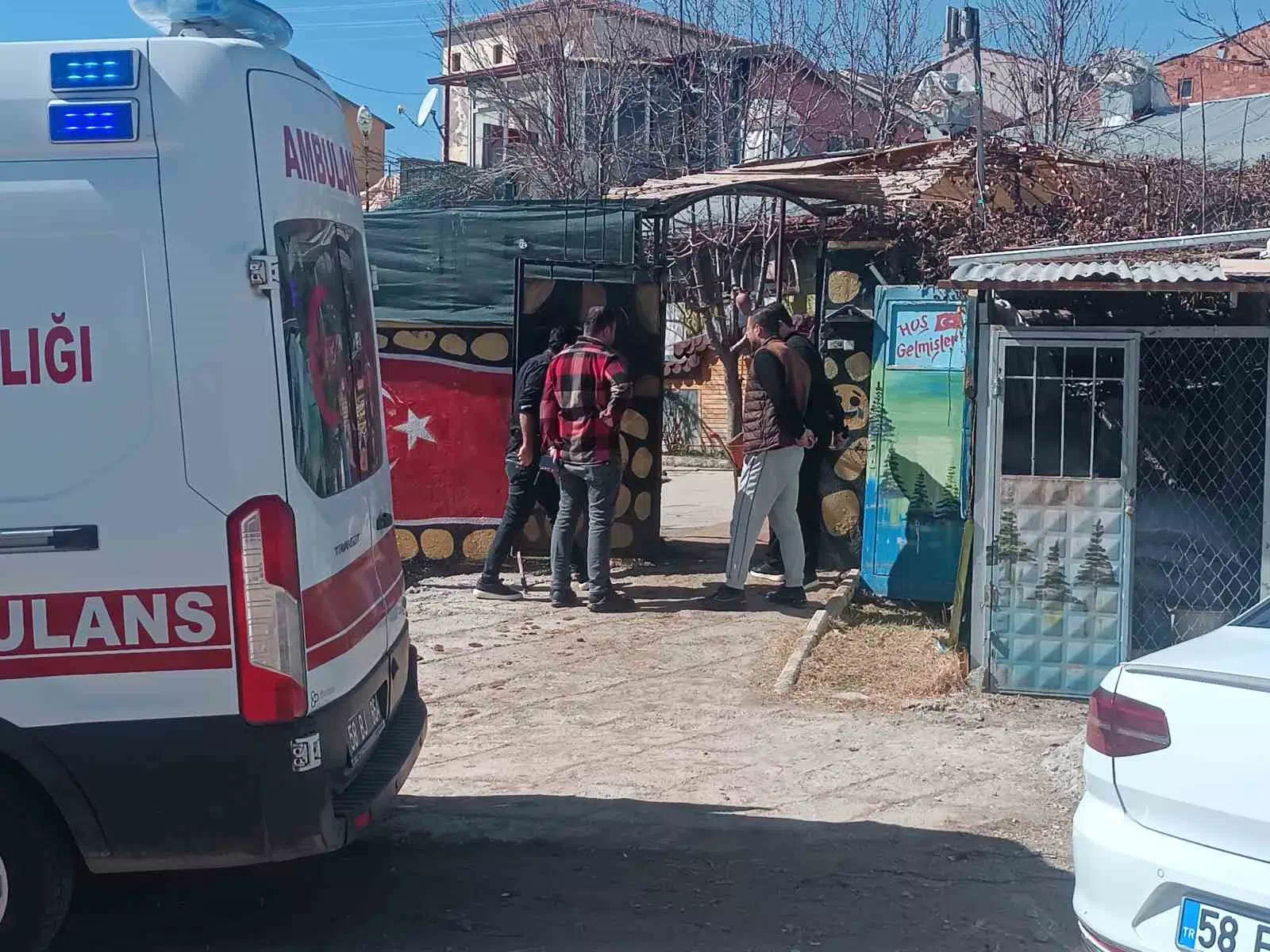Sivas’ta yabancı uyruklu çoban, ahırda ölü bulundu.