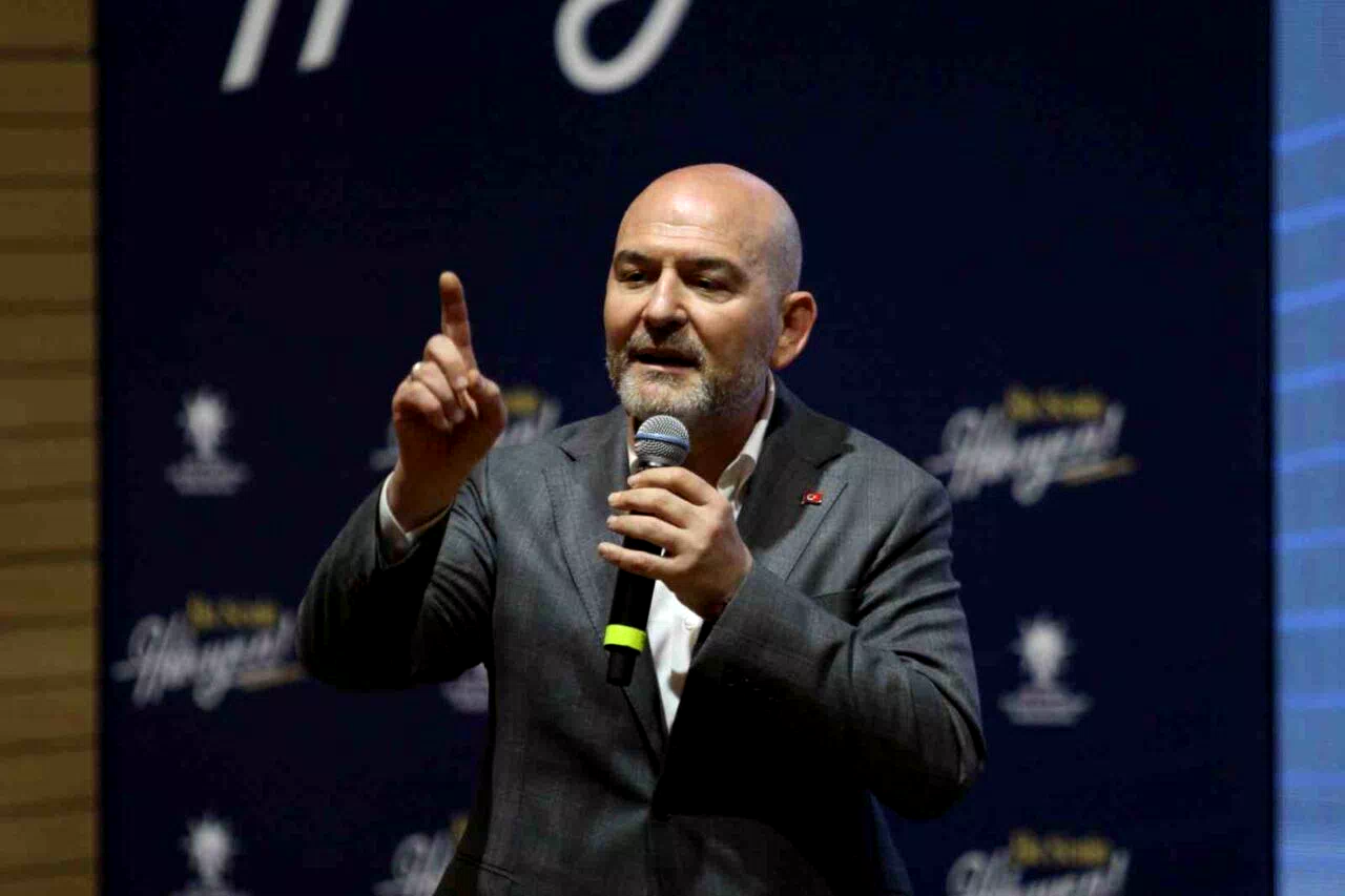 Soylu: “Türkiye’nin Recep Tayyip Erdoğan’a 6-8 yıl daha ihtiyacı var”
