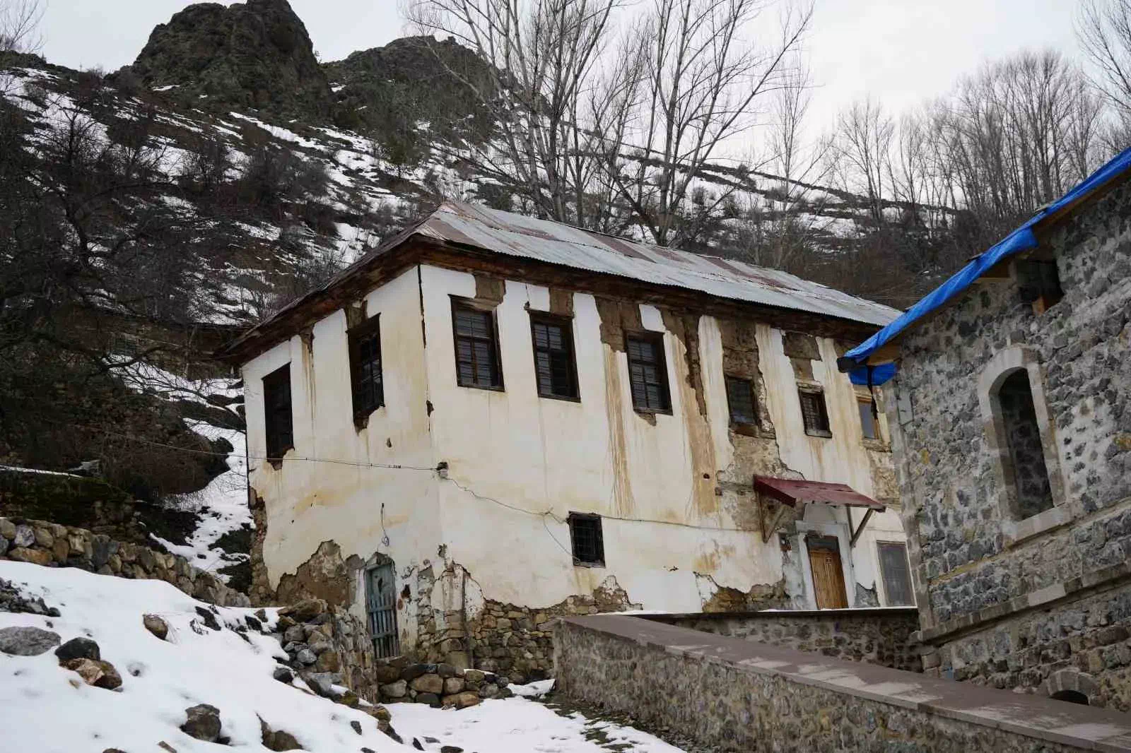 Süleymaniye Mahallesi sakinlerinden tarihi dokuyu koruma talebi.
