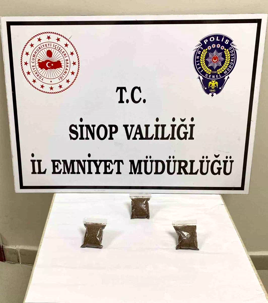 Şüpheli şahsın üzerinden uyuşturucu çıktı