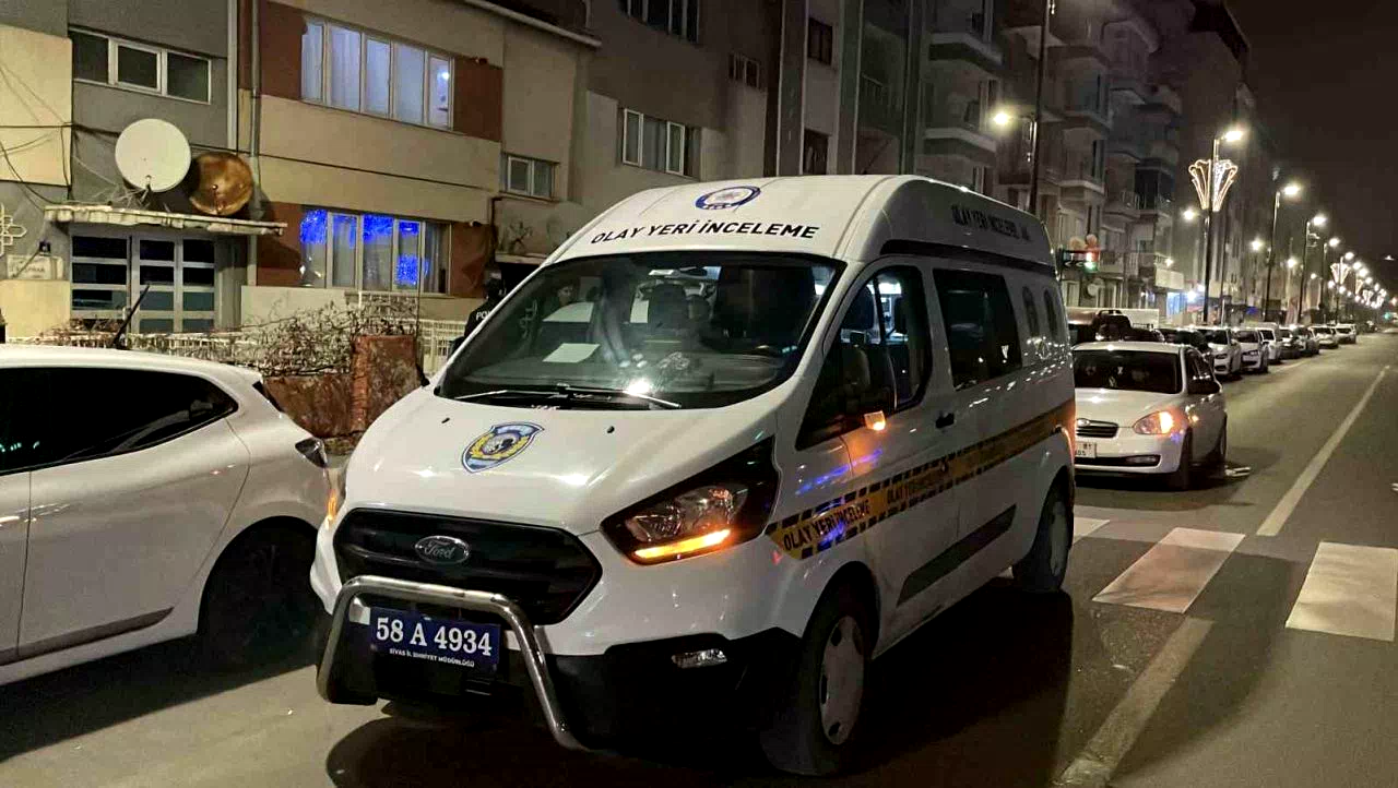 Tartıştığı ağabeyini bıçaklayarak öldürdü