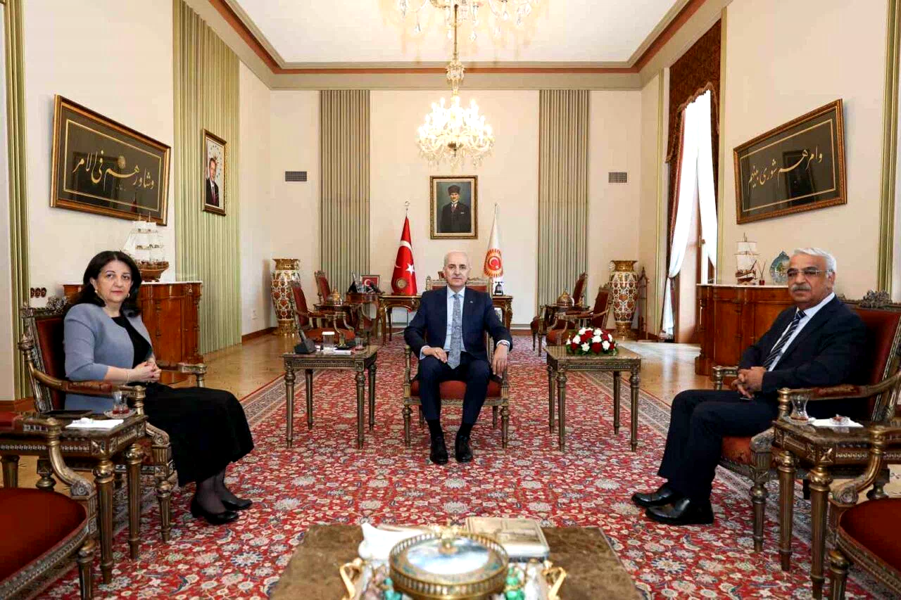 TBMM Başkanı Kurtulmuş, DEM Parti İmralı heyetini kabul etti