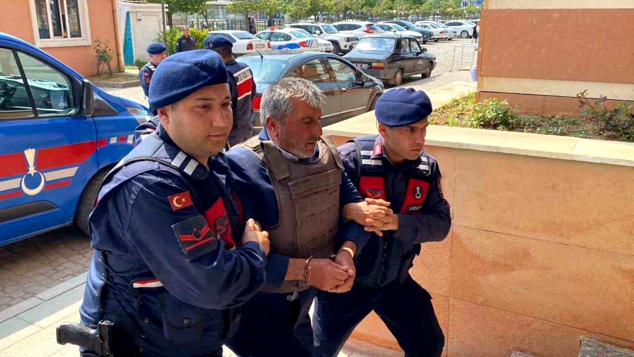 Telefonda tartıştığı köy muhtarını öldüren sanık, ağırlaştırılmış müebbet hapis cezasına çarptırıldı