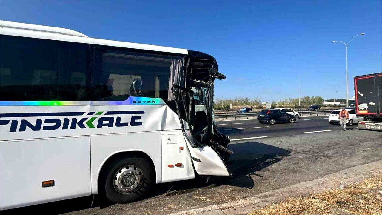 TEM’deki kazada ağır yaralanan hostes hayatını kaybetti