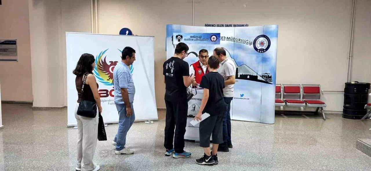 TEM ekipleri üniversiteli gençleri bilgilendirdi