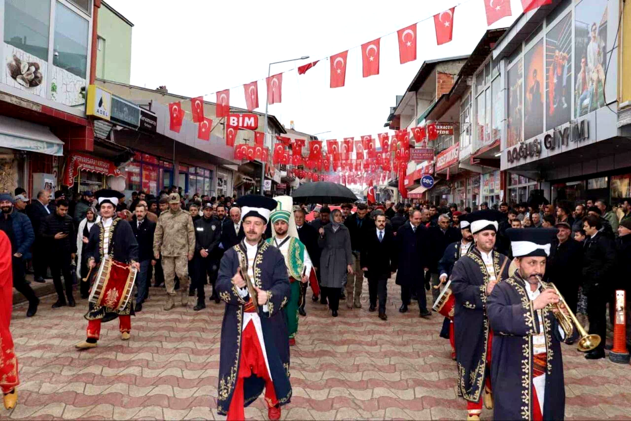 Tercan Kaymakamı Duman’dan “şemsiye” görüntülerine açıklama