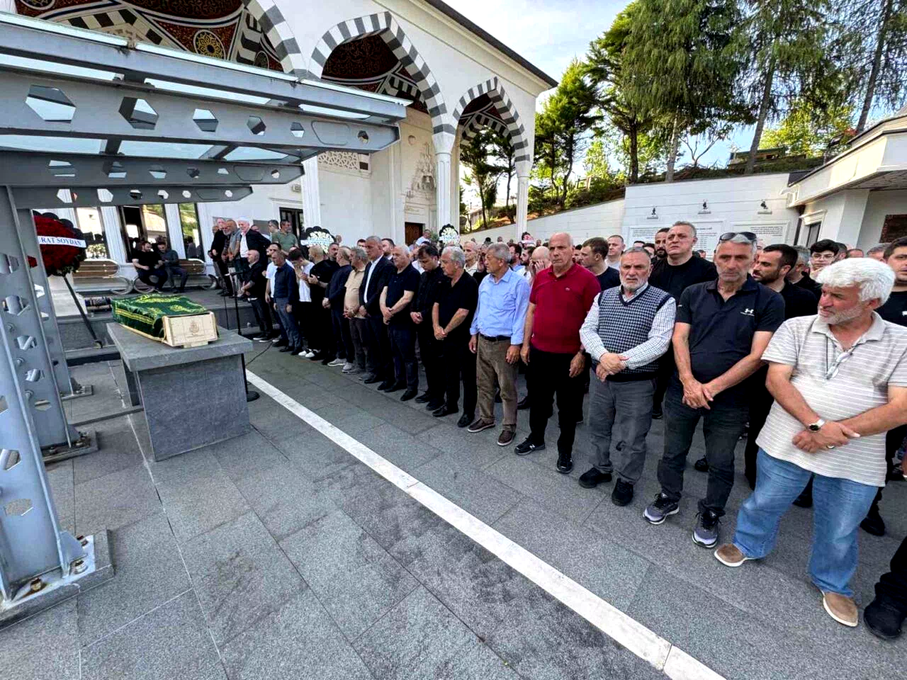 TFF Başkanı Hacıosmanoğlu, Fatma Yeşilyurt’un cenaze törenine katıldı