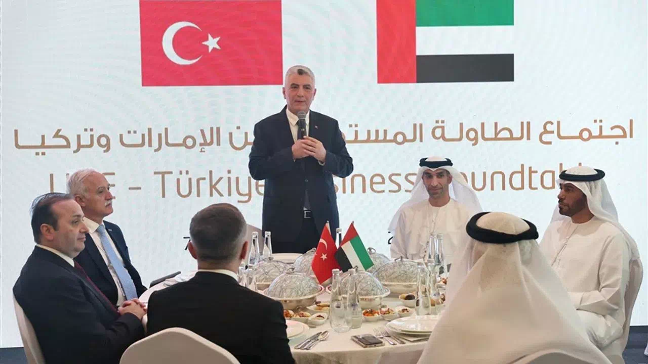Ticaret Bakanı Ömer Bolat, Birleşik Arap Emirlikleri'nde Temaslarda Bulunuyor